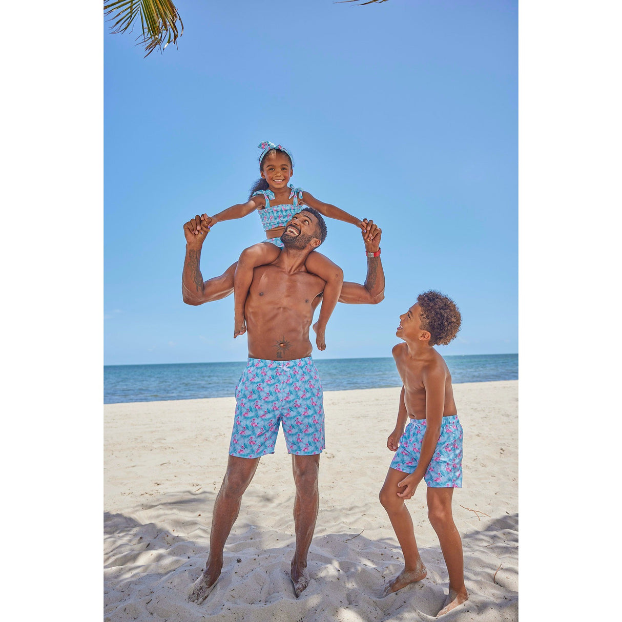 Playa Flamingo Men's Trunks - HoneyBug