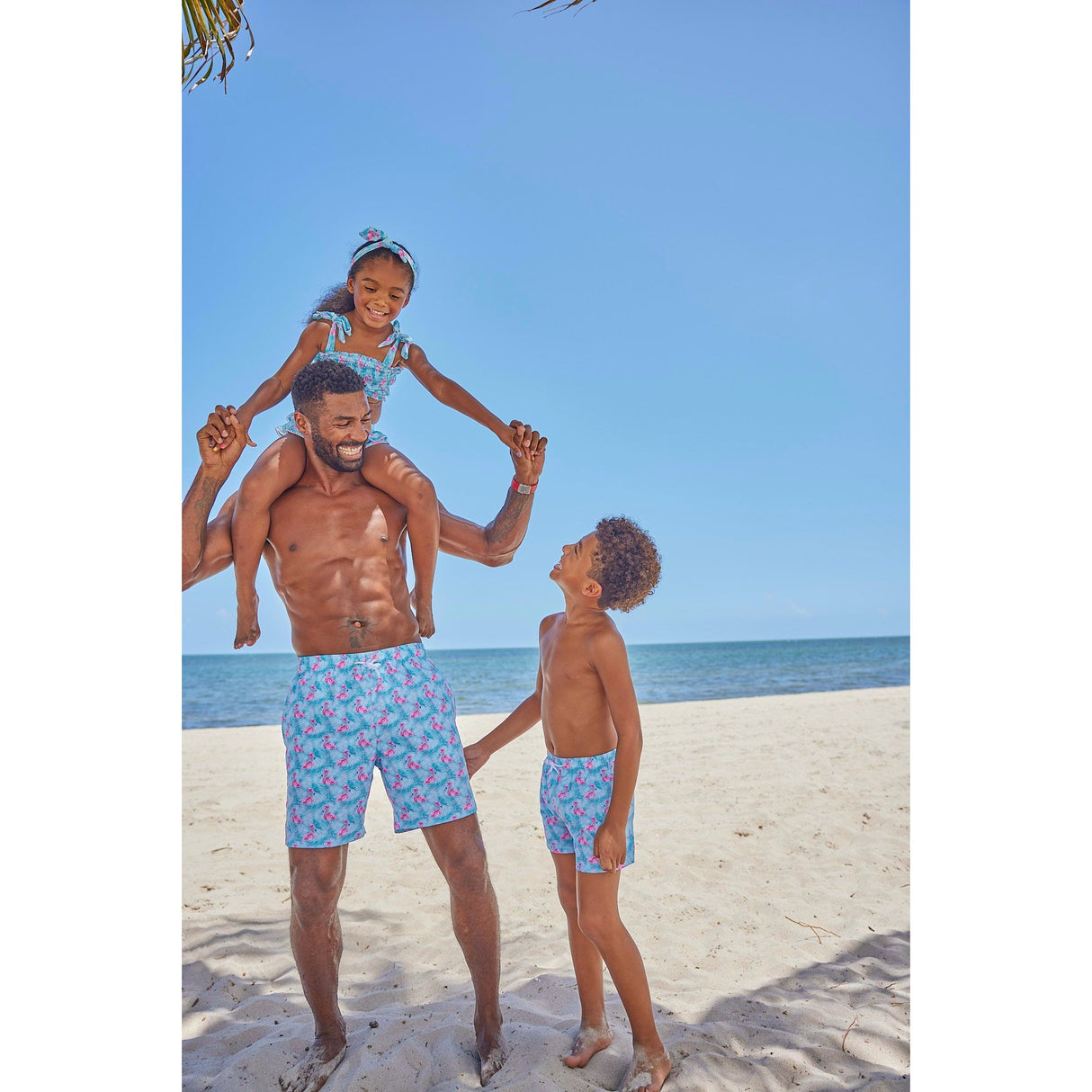 Playa Flamingo Men's Trunks - HoneyBug