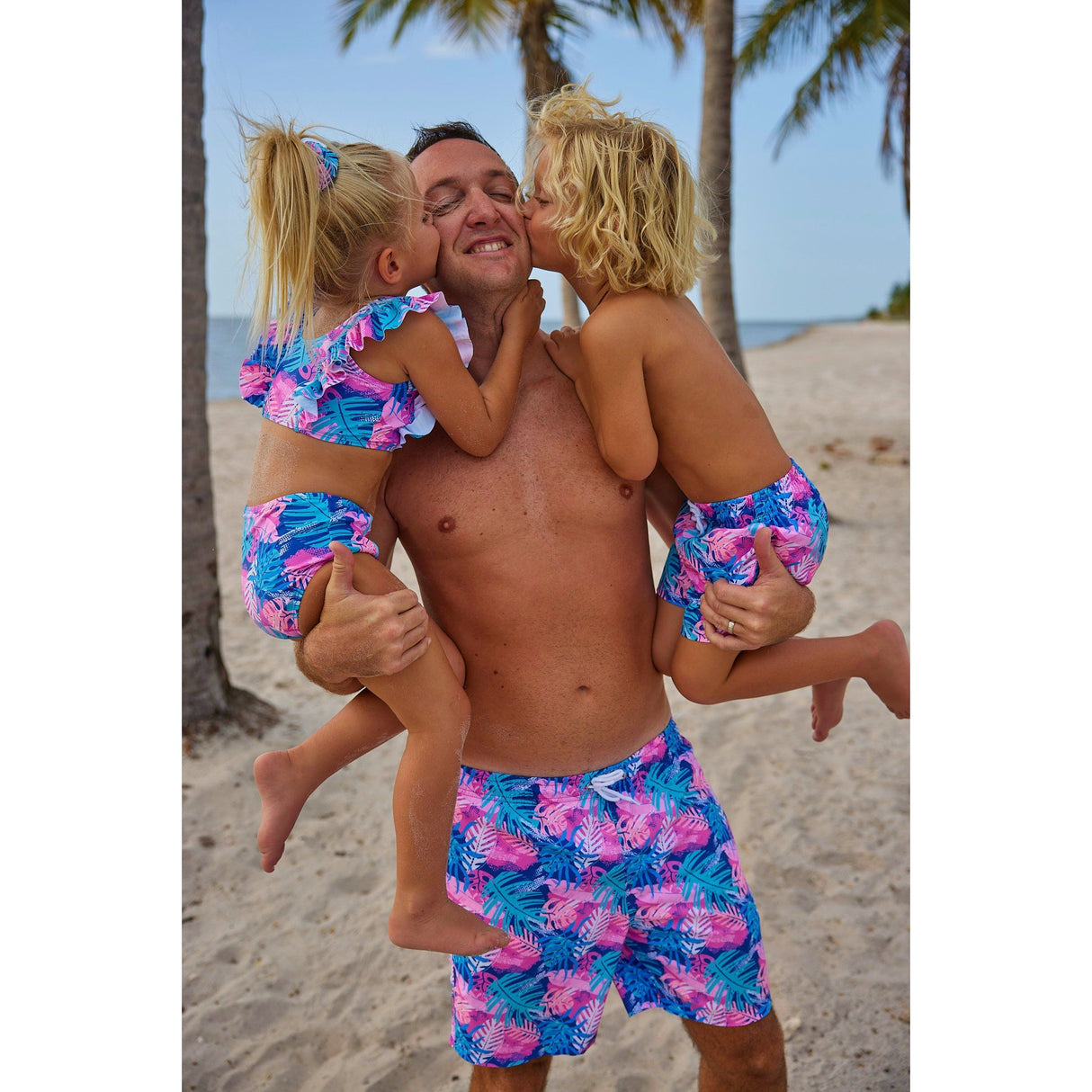 Dune Digs Men's Trunks - HoneyBug