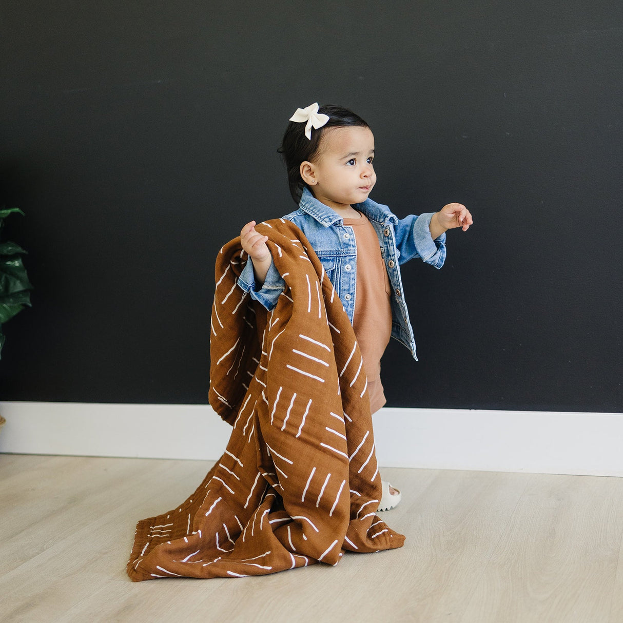 Mustard Mudcloth Muslin Quilt - HoneyBug