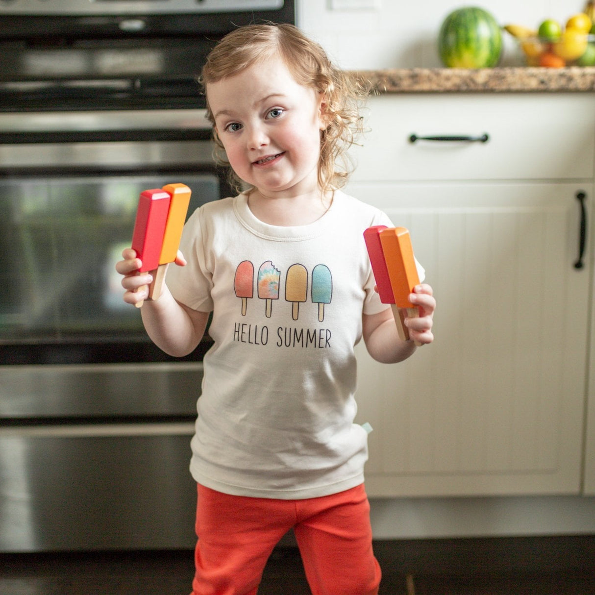 graphic tee | hello summer - HoneyBug