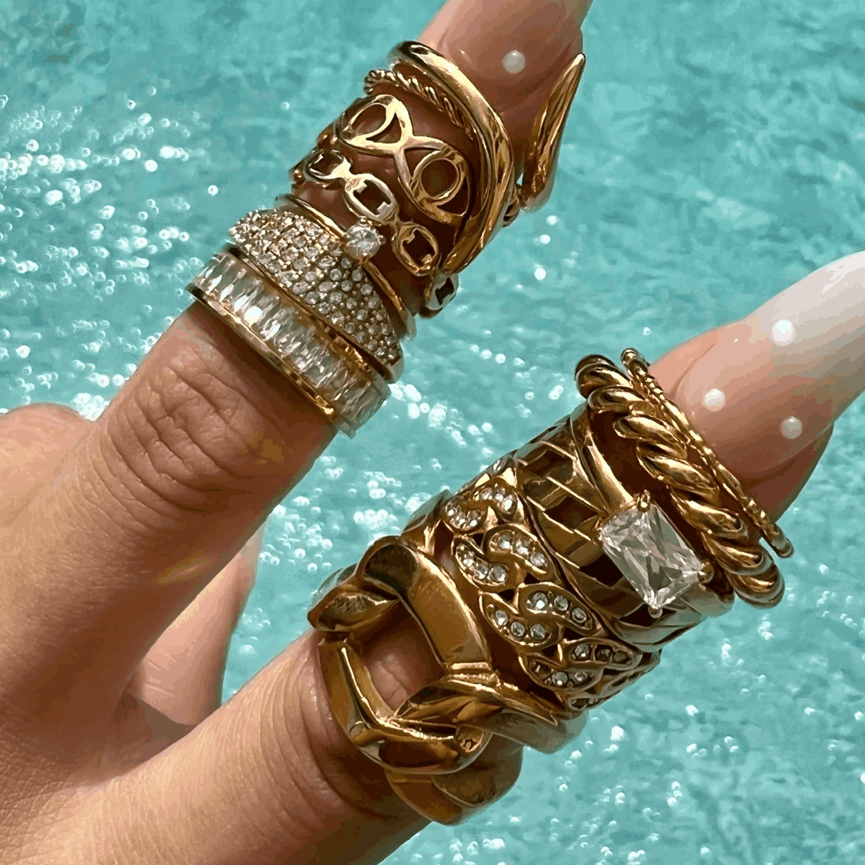 Billy Dainty Chain Ring - HoneyBug