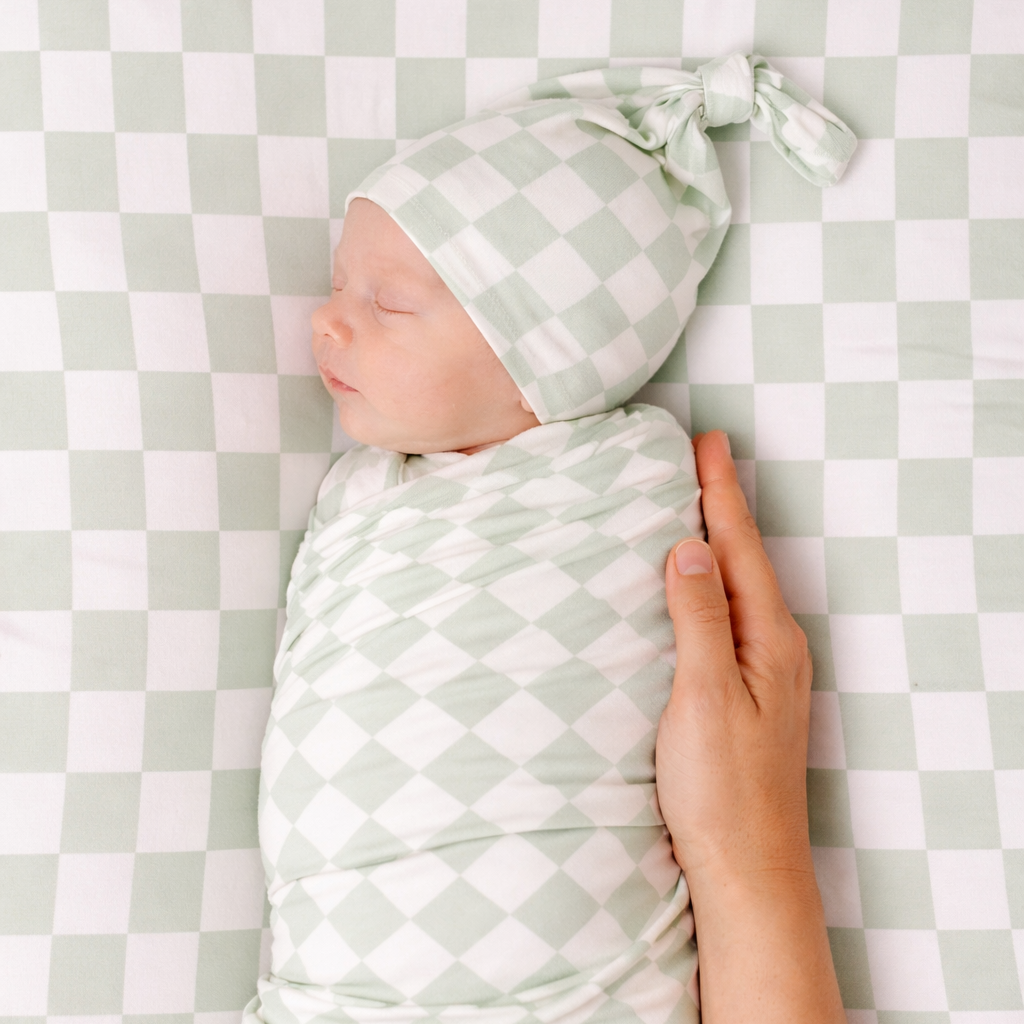 Leaf Green Checkered Knotted Hat