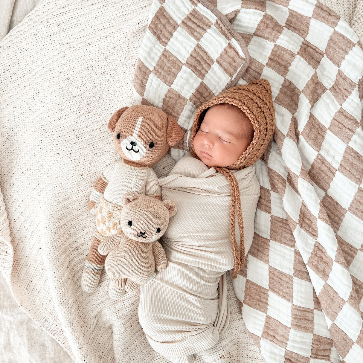 Oat Ribbed Stretch Swaddle