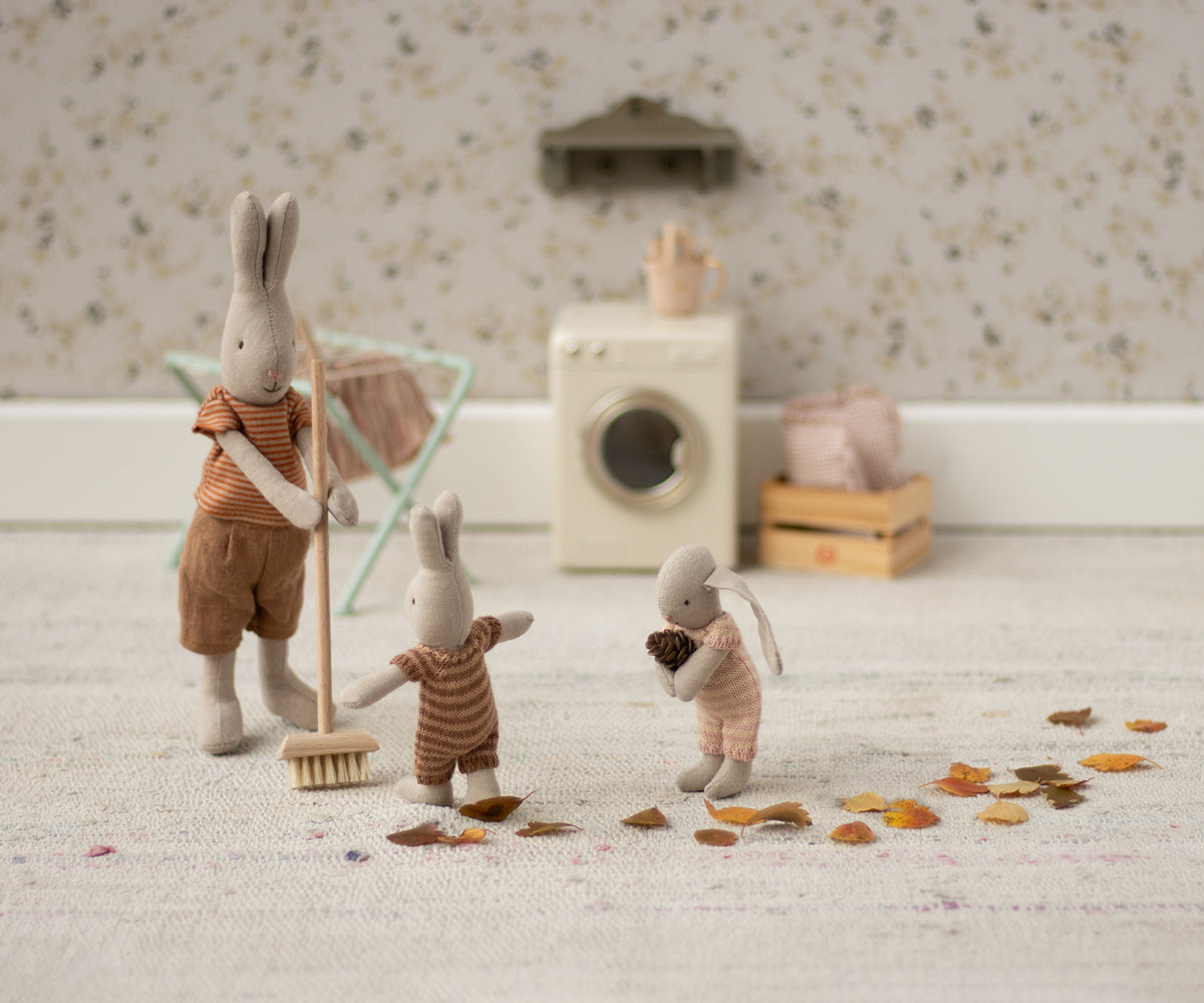 Rabbit - Micro - Maroon - HoneyBug