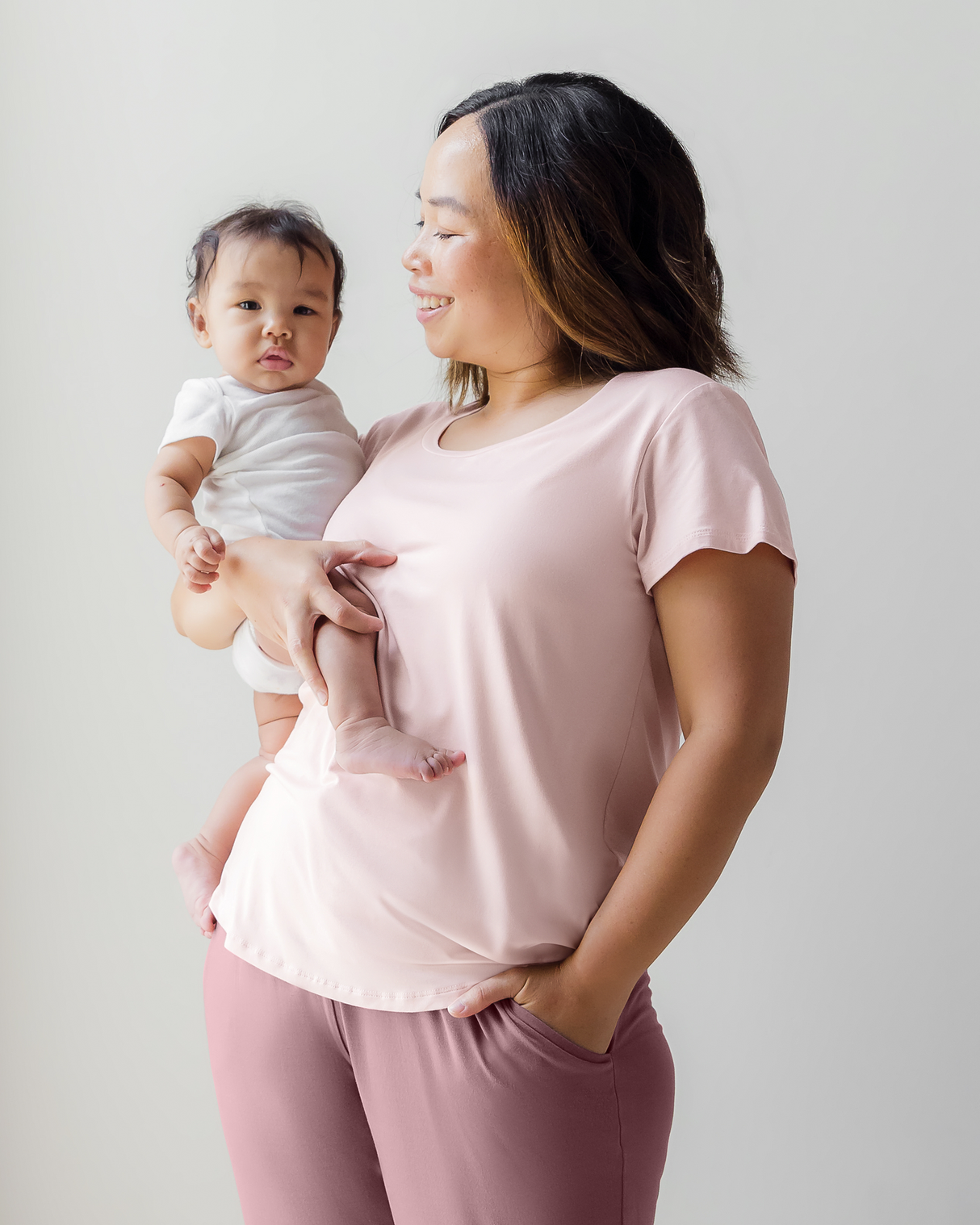 Everyday Maternity & Nursing T-shirt | Dusty Pink - HoneyBug