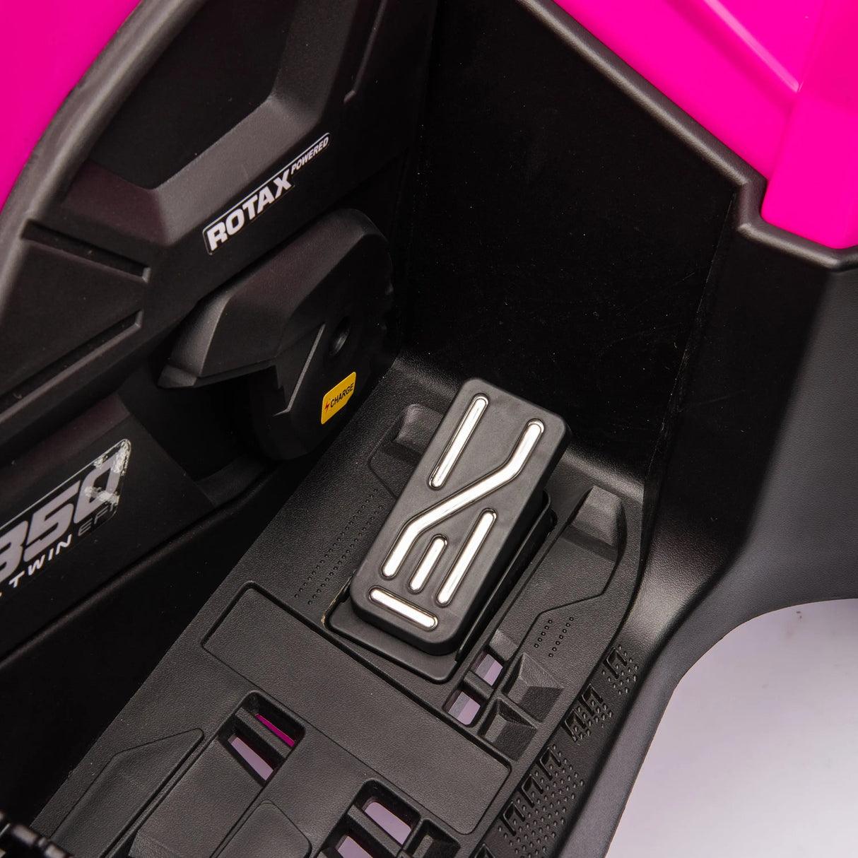 Can-Am Outlander 24V Ride on ATV