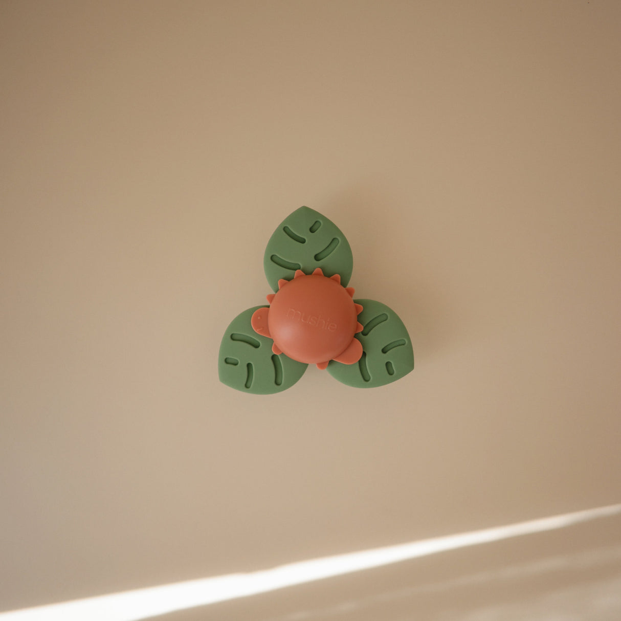 Dino Suction Spinner Toy - HoneyBug