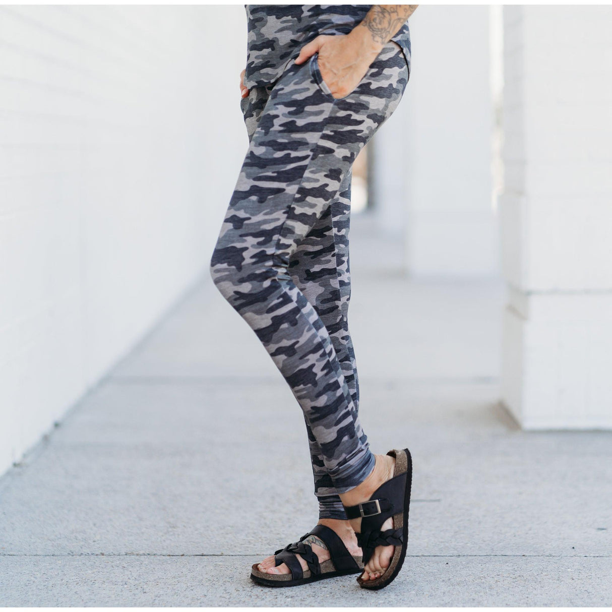 MAMA JOGGERS- Chris Camo - HoneyBug