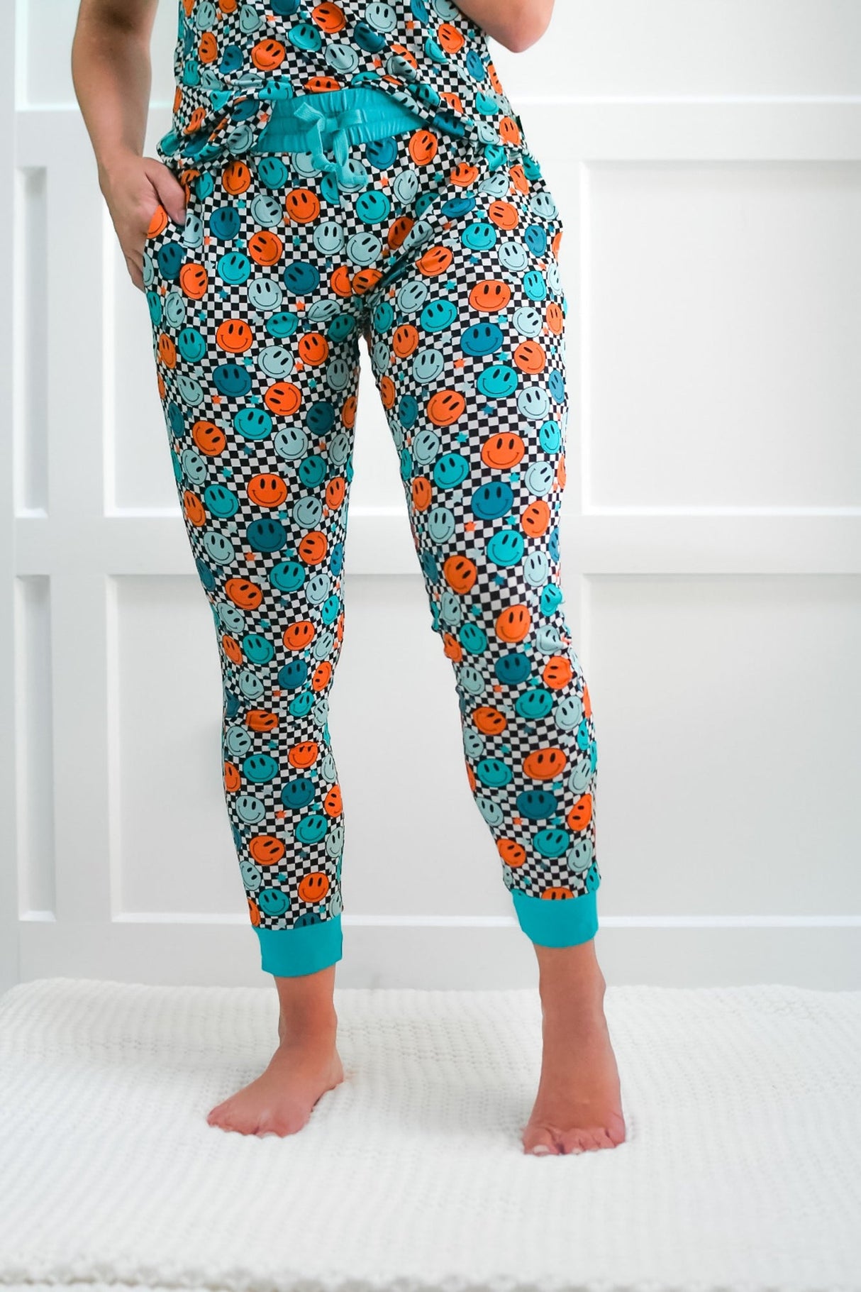 MAMA JOGGERS- Blue Smiles Check - HoneyBug