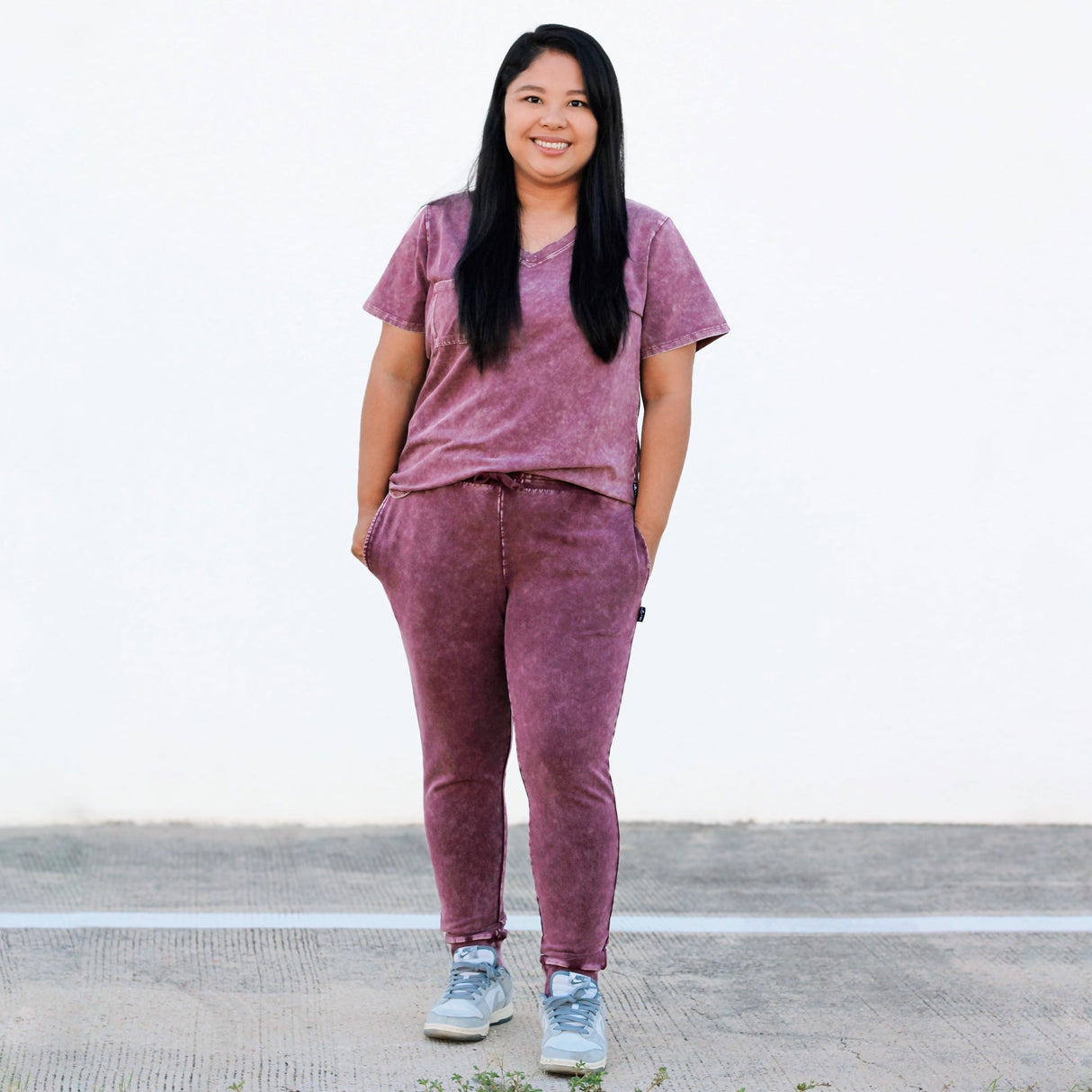 MAMA V-NECK- Oxblood Snow Wash - HoneyBug