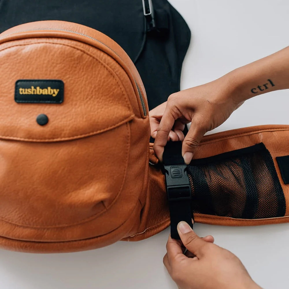 Hip Seat Hands-Free Attachment - HoneyBug