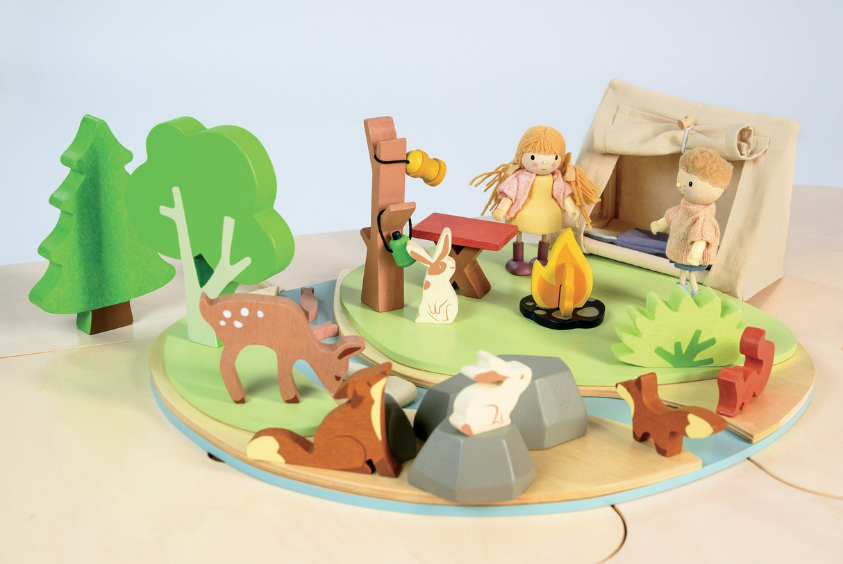 Wildlife Camping Playset - HoneyBug