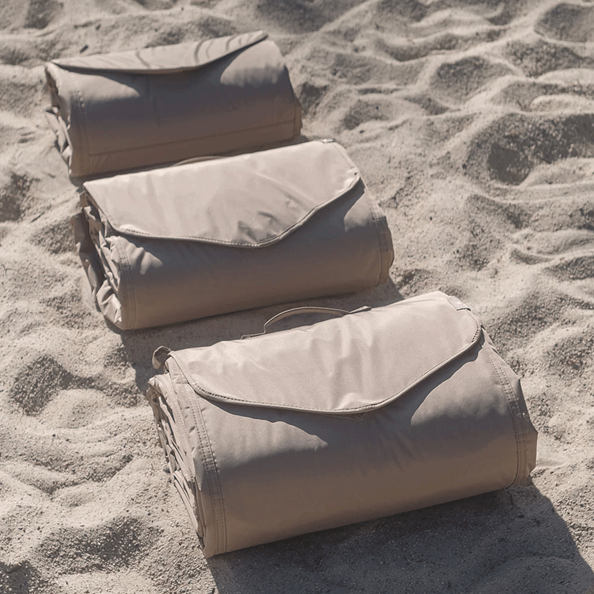 Outdoor Blanket - Beige Buffalo Check - HoneyBug