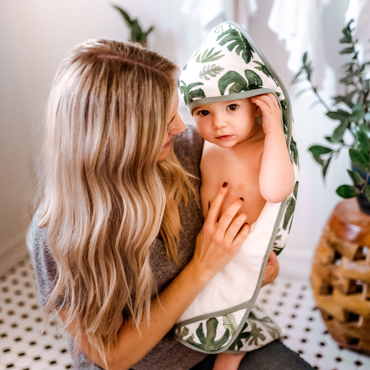 Infant Hooded Towel - Tropical Leaf - HoneyBug