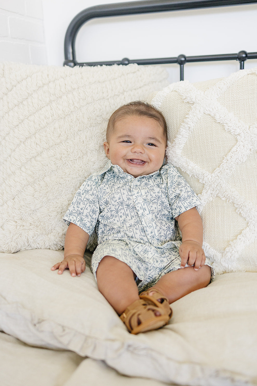Palm Tree Linen Button Up Shirt - HoneyBug
