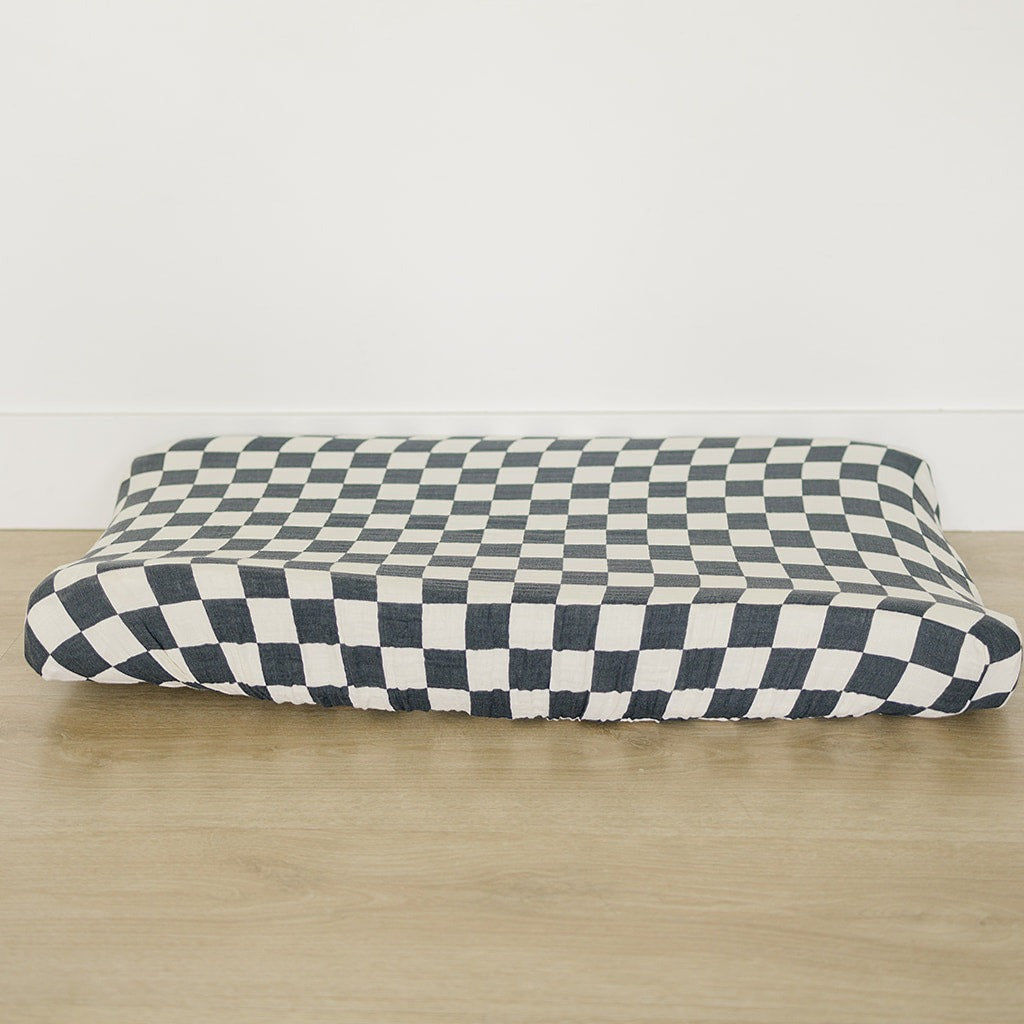 Charcoal Checkered Muslin Changing Pad Cover - HoneyBug