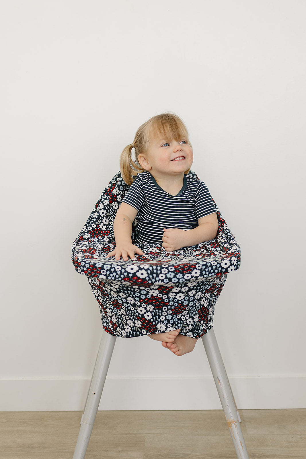 Americana Floral Ribbed Bamboo Multi-Use Cover - HoneyBug