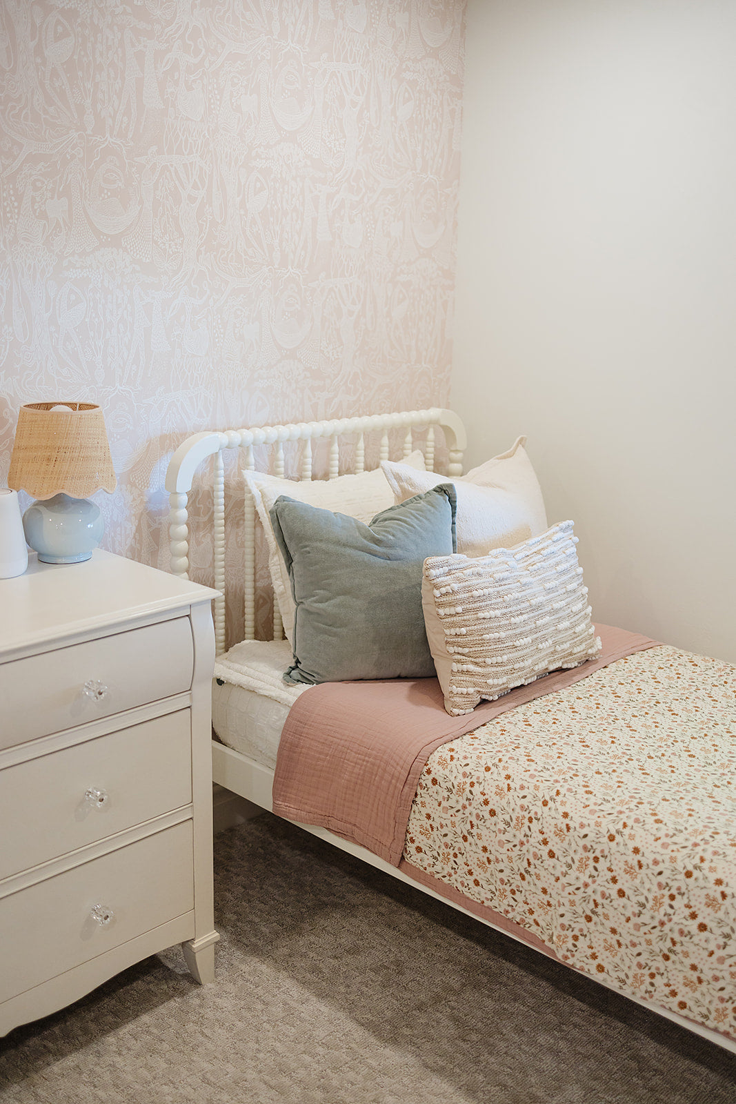 Meadow Floral + Dusty Rose Twin Muslin Quilt - HoneyBug