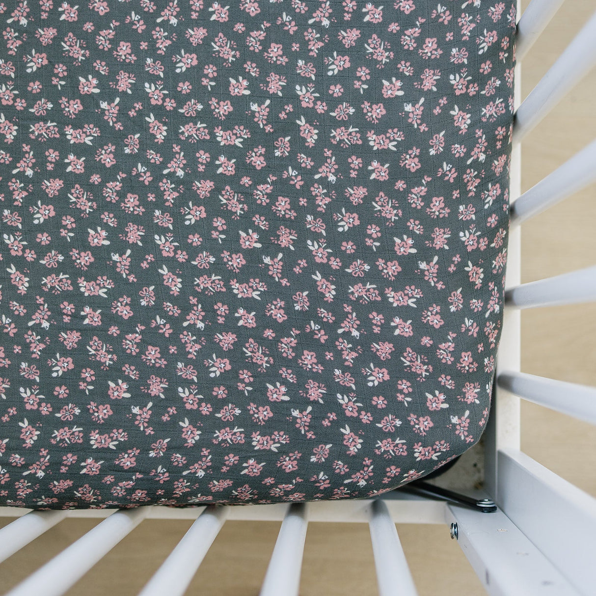 Olive Bloom Muslin Crib Sheet - HoneyBug