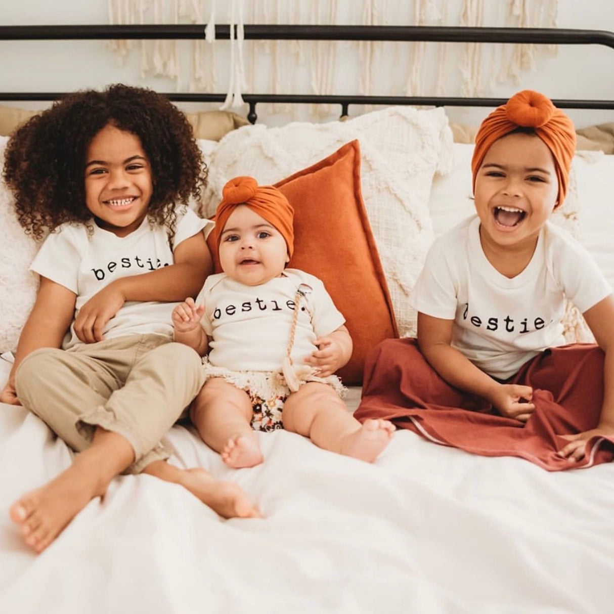 Bestie Organic Kids Graphic T-Shirt Short Sleeve - HoneyBug
