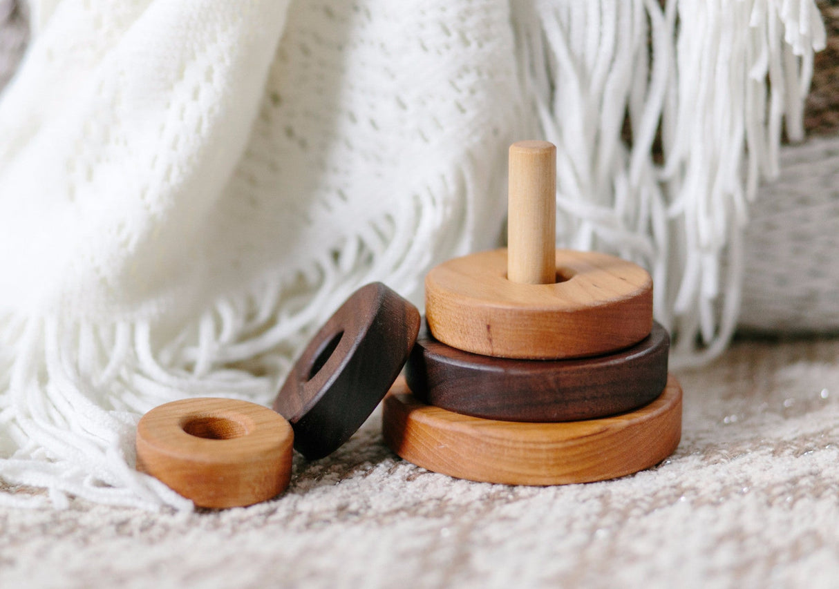 Circle Stacker - HoneyBug