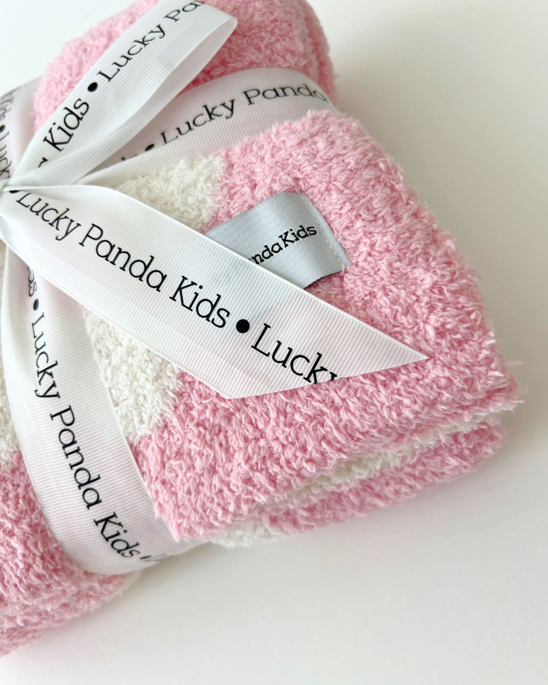 Daisy Fuzzy Blanket | Pink - HoneyBug