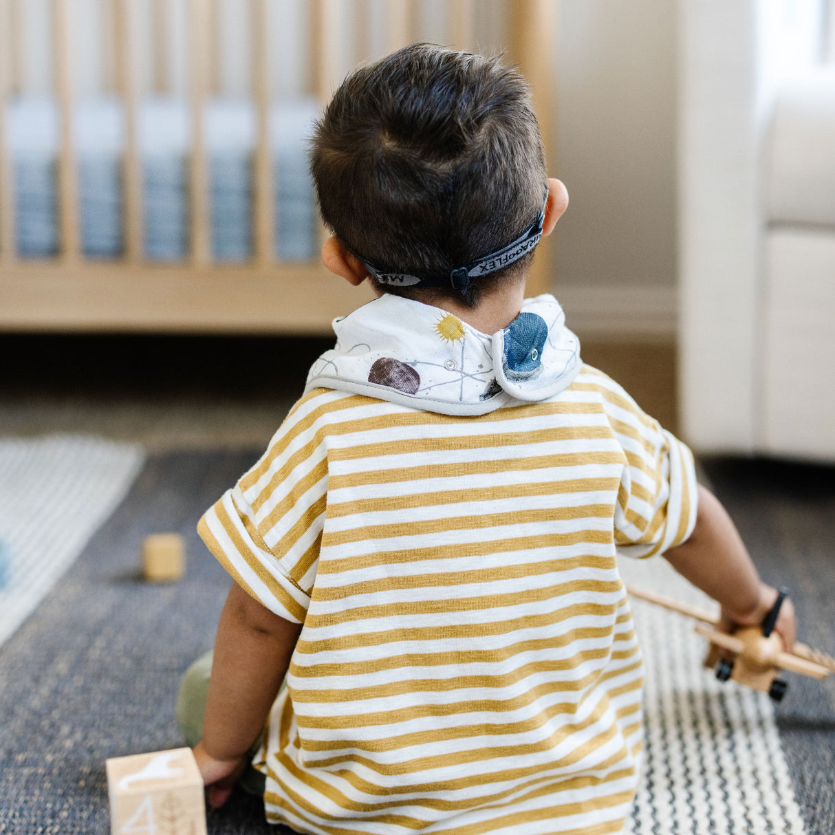 Cotton Muslin + Fleece Bandana Bib 4 Pack - Planetary - HoneyBug