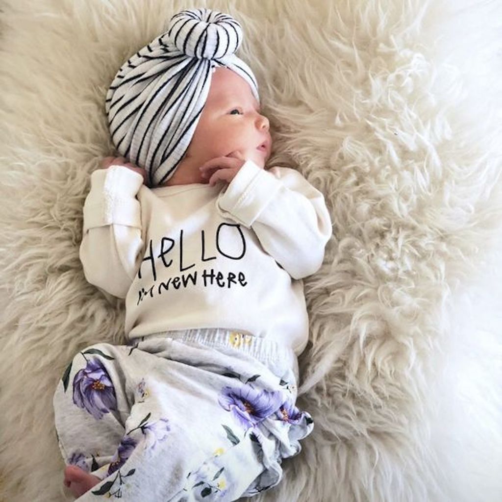Hello I'm New Here Organic Cotton Baby Bodysuit Long Sleeve - HoneyBug