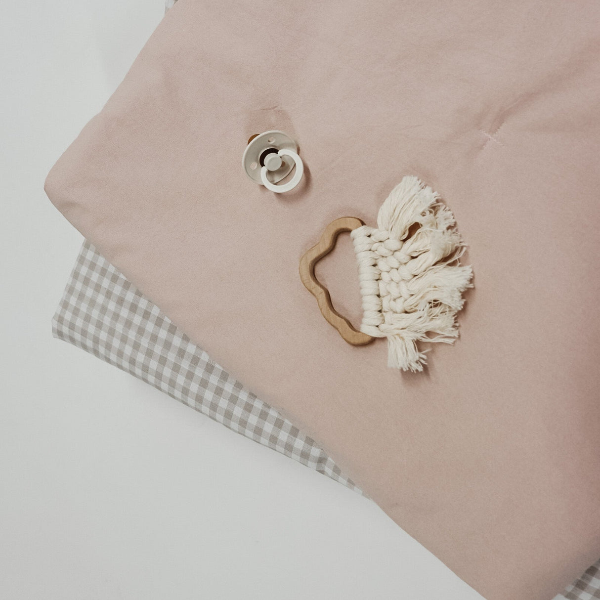 Poppy Crib Quilted Blanket