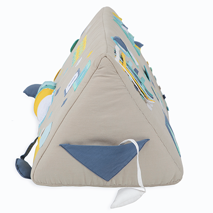 Neo Geometric tummy time toy