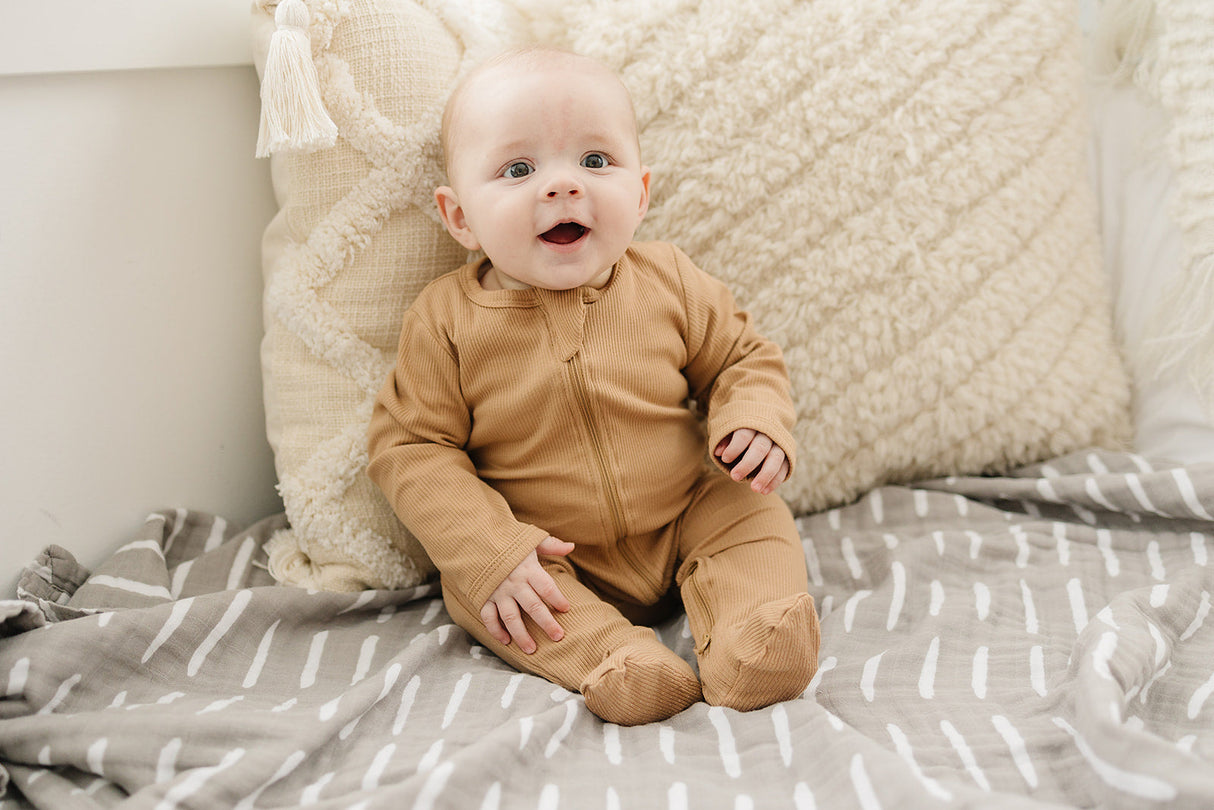 Cafe Organic Cotton Ribbed Zipper - HoneyBug 