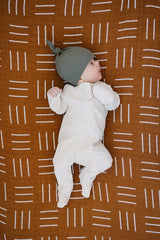 Winter Green Organic Ribbed Newborn Knot Hat - HoneyBug 