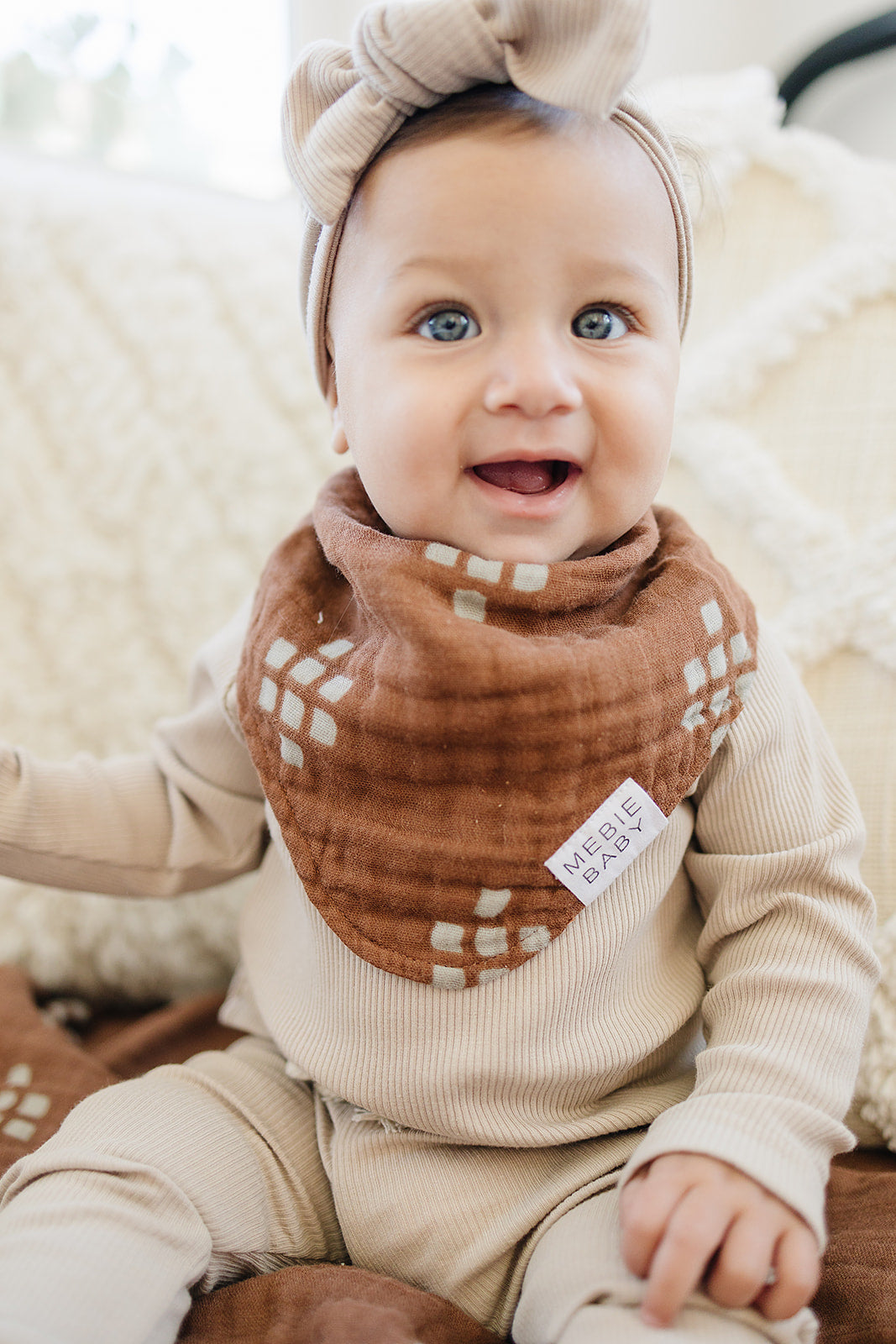 Chestnut Textiles Muslin Bib - HoneyBug 