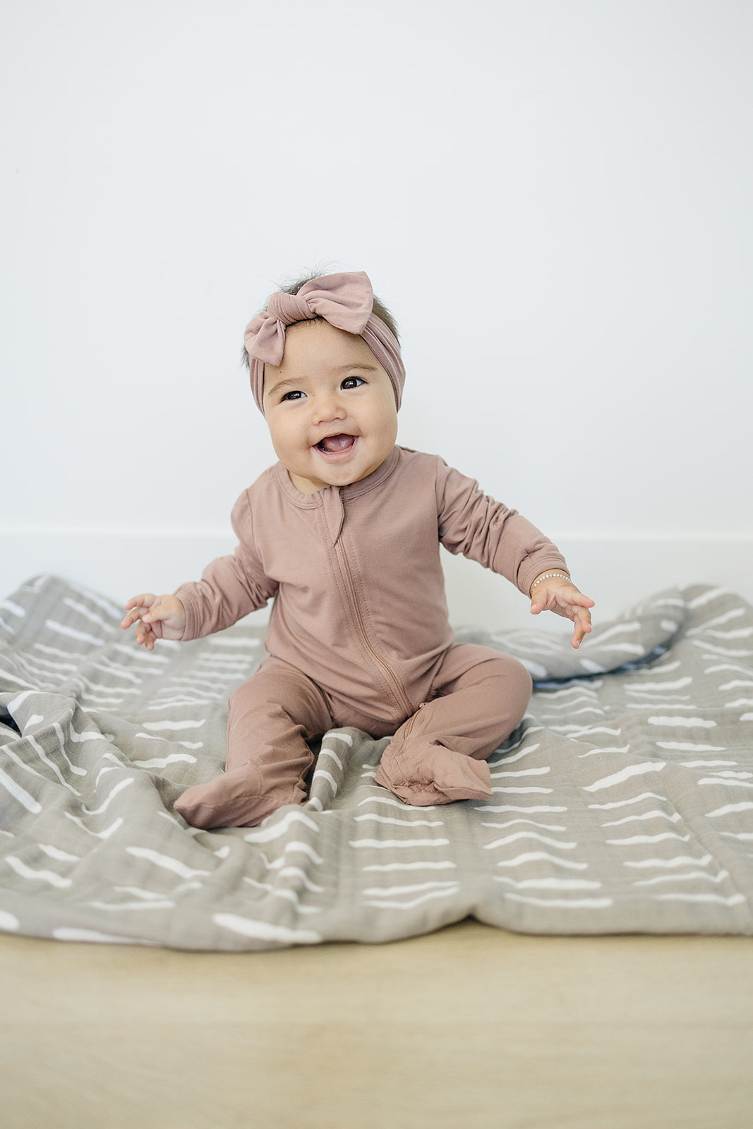 Dusty Rose Bamboo Footed Zipper - HoneyBug 