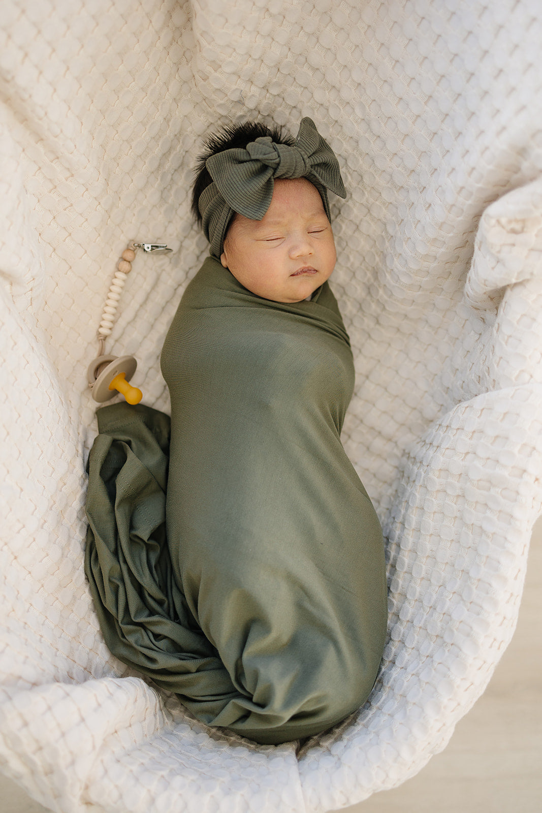 Olive Bamboo Stretch Swaddle - HoneyBug 