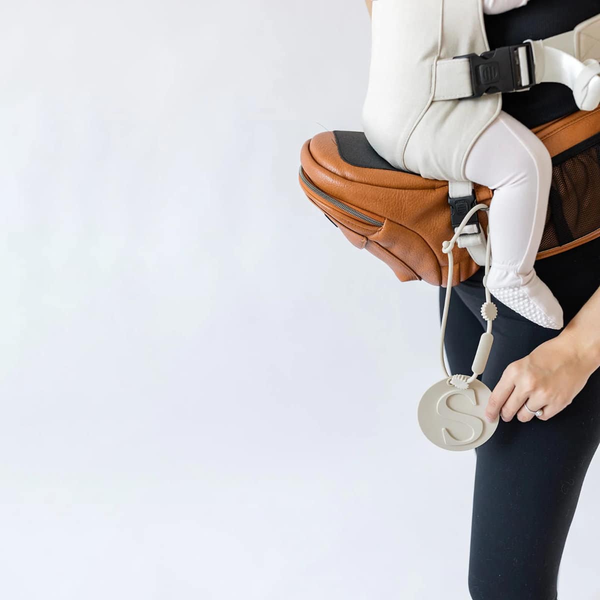 The Letter Teether - HoneyBug 