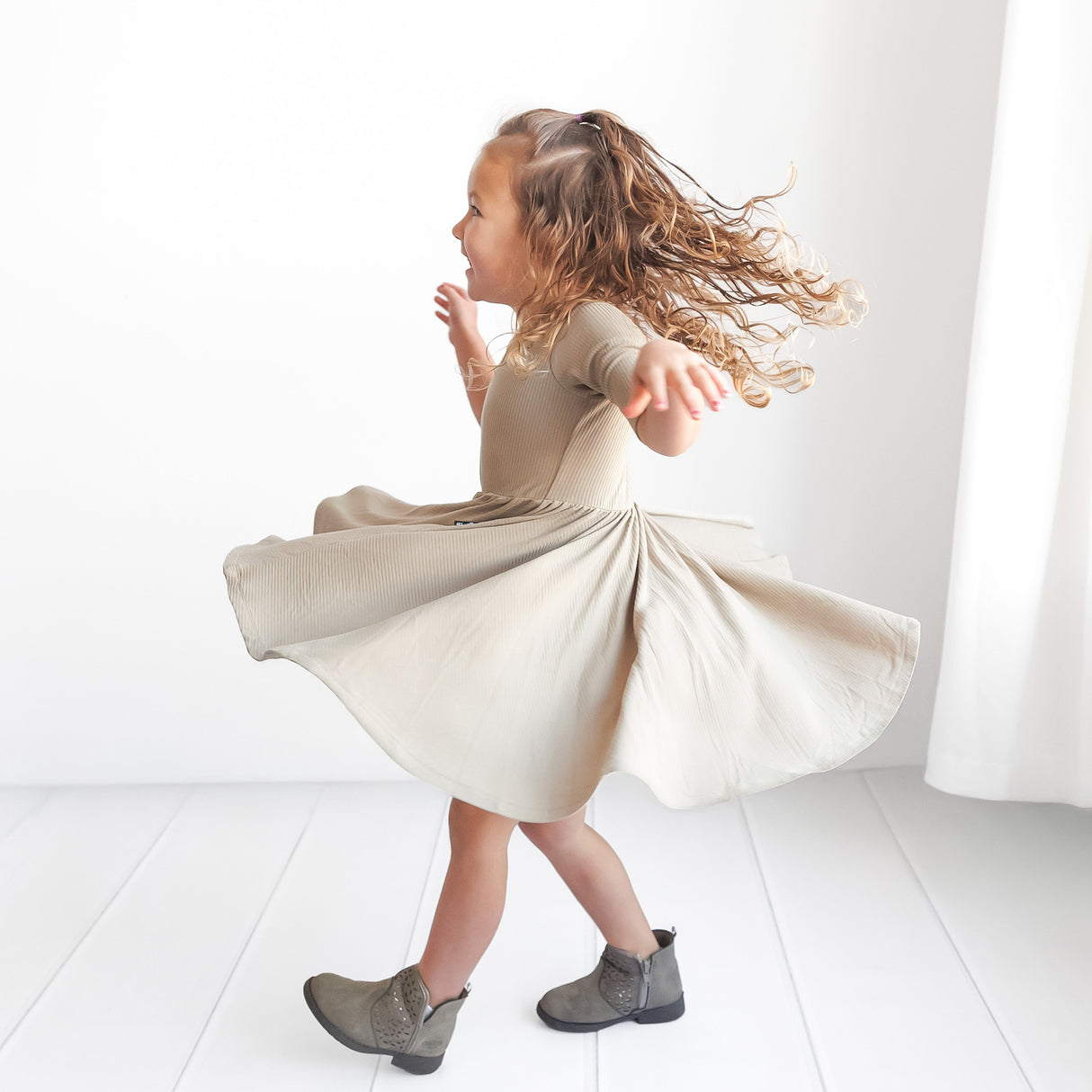MID SLEEVE TWIRL DRESS- Mushroom Ribbed - HoneyBug 