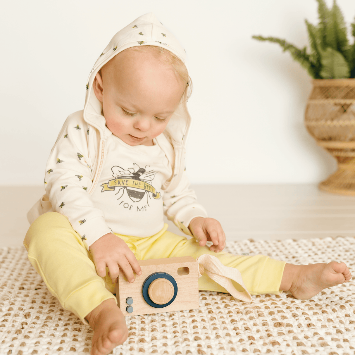 graphic bodysuit | save the bees - HoneyBug 