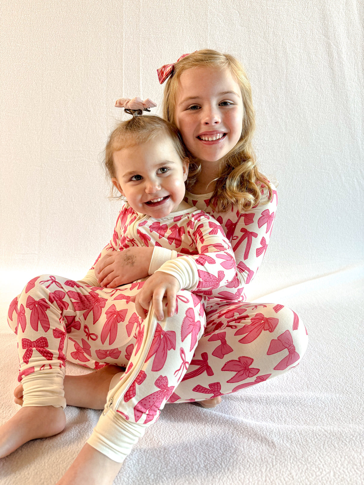 Hot Pink Bows Zippy - HoneyBug 