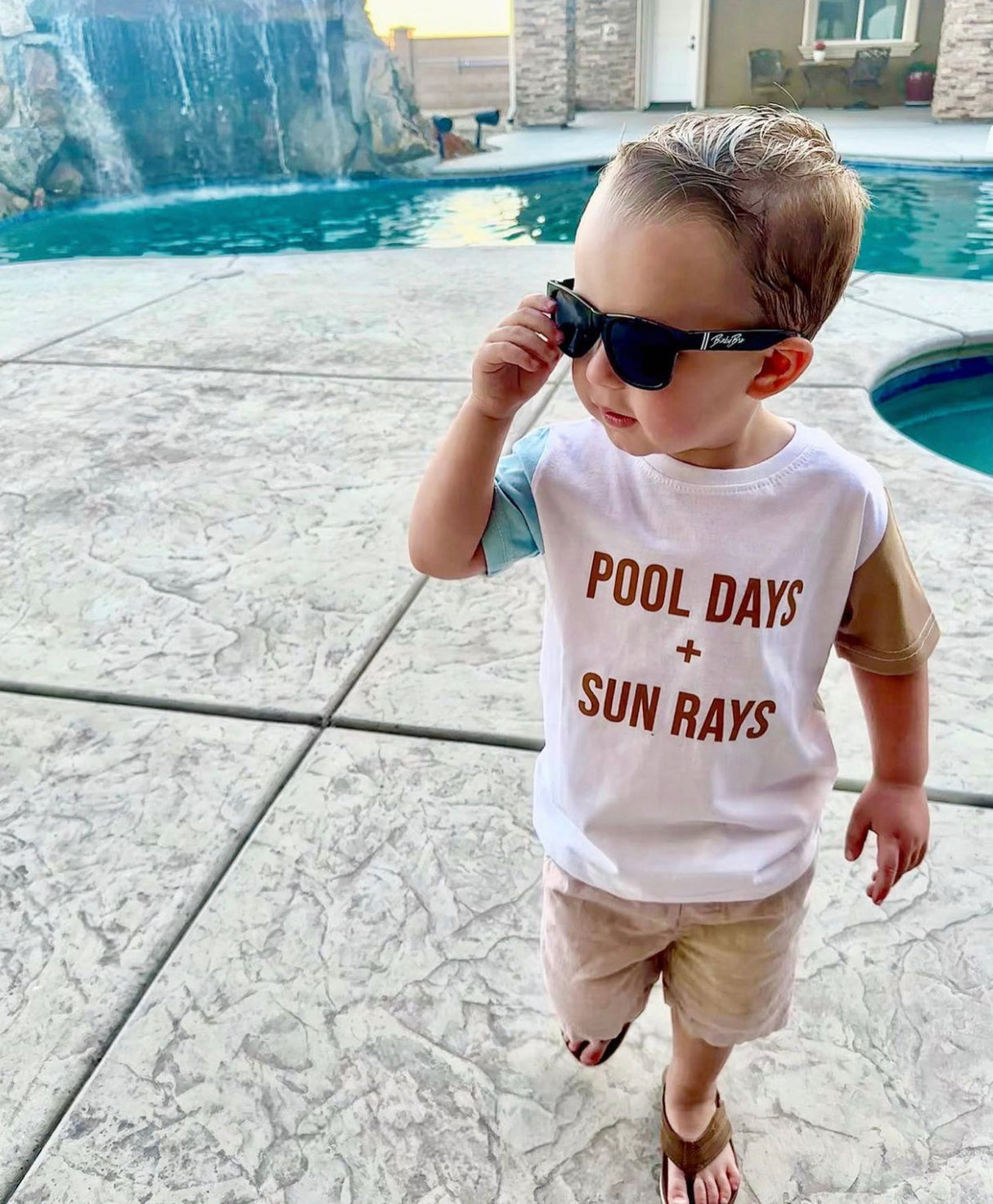 Pool Days + Sun Rays - HoneyBug 