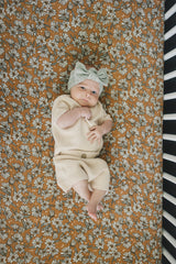 Magnolia Muslin Crib Sheet - HoneyBug 