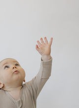 Oatmeal Organic Cotton Ribbed Zipper - HoneyBug 