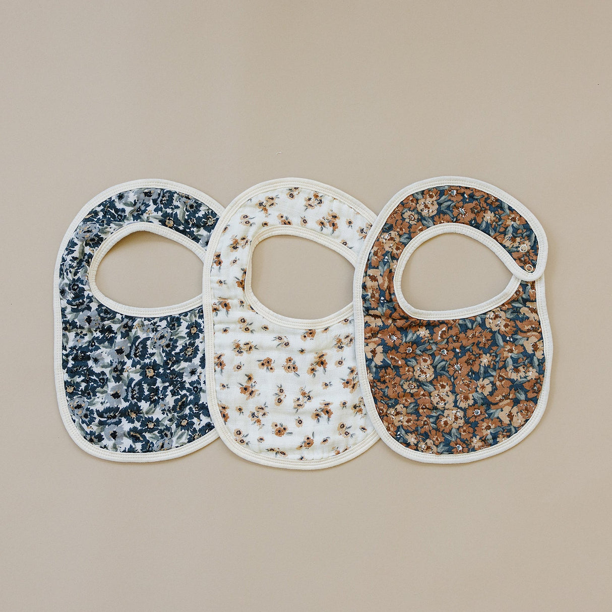 Liberty Floral Classic Muslin Bib - HoneyBug 