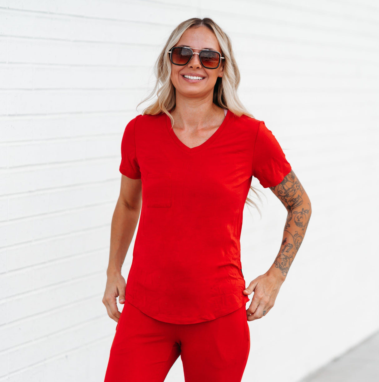 MAMA V-NECK- Red - HoneyBug 