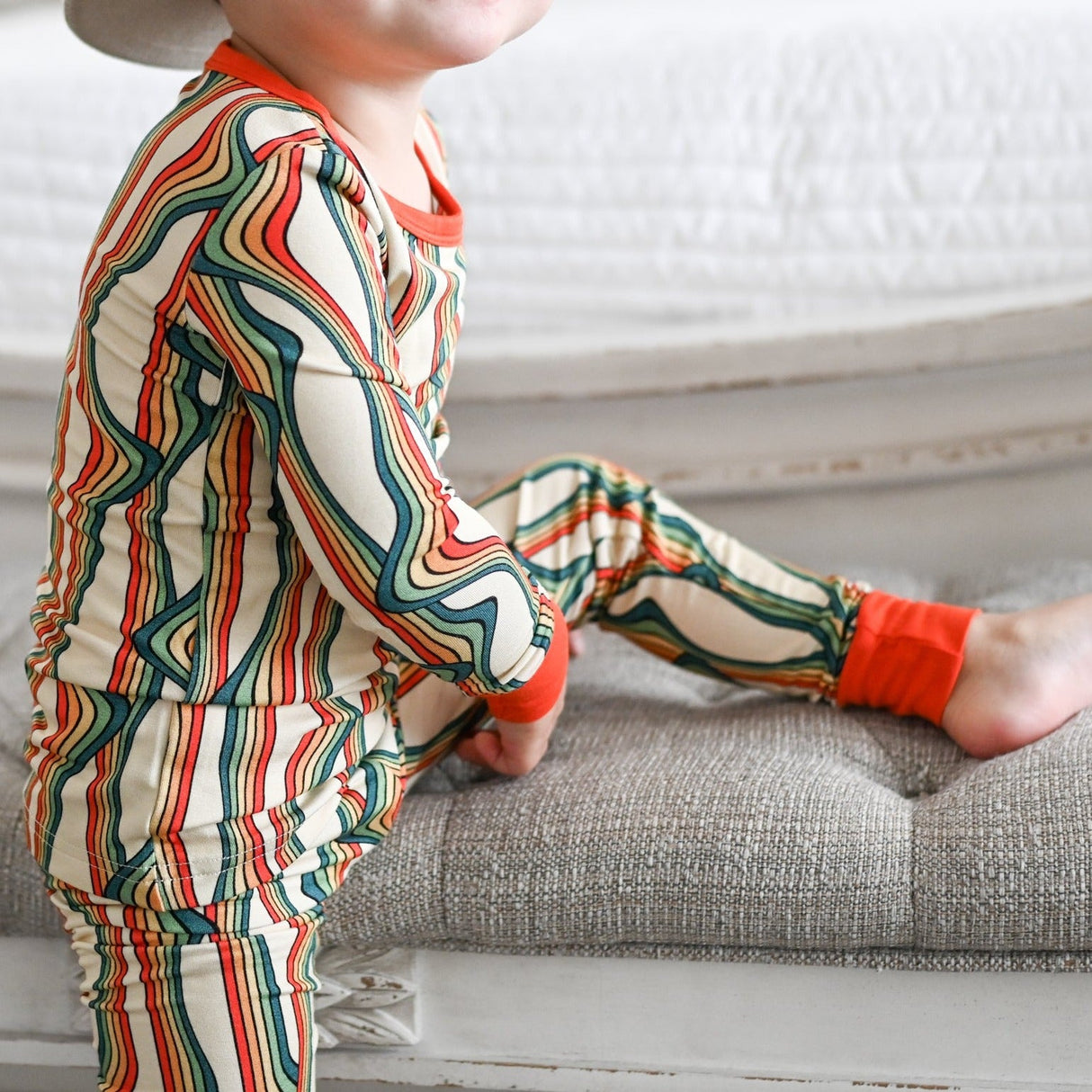 LONG SLEEVE 2 PIECE SETS- Retro Rainbow - HoneyBug 