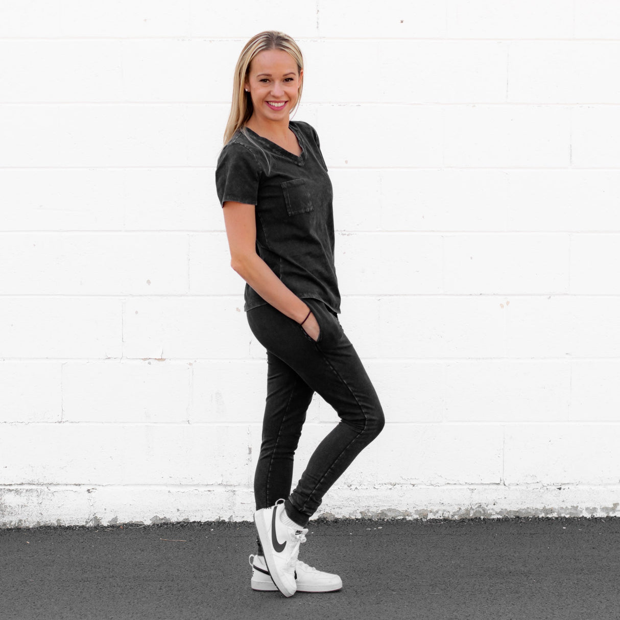 MAMA V-NECK- Midnight Snow Wash - HoneyBug 