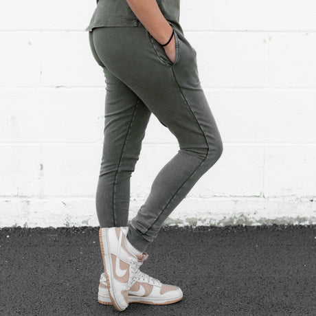 MAMA JOGGERS- Moss Snow Wash - HoneyBug 