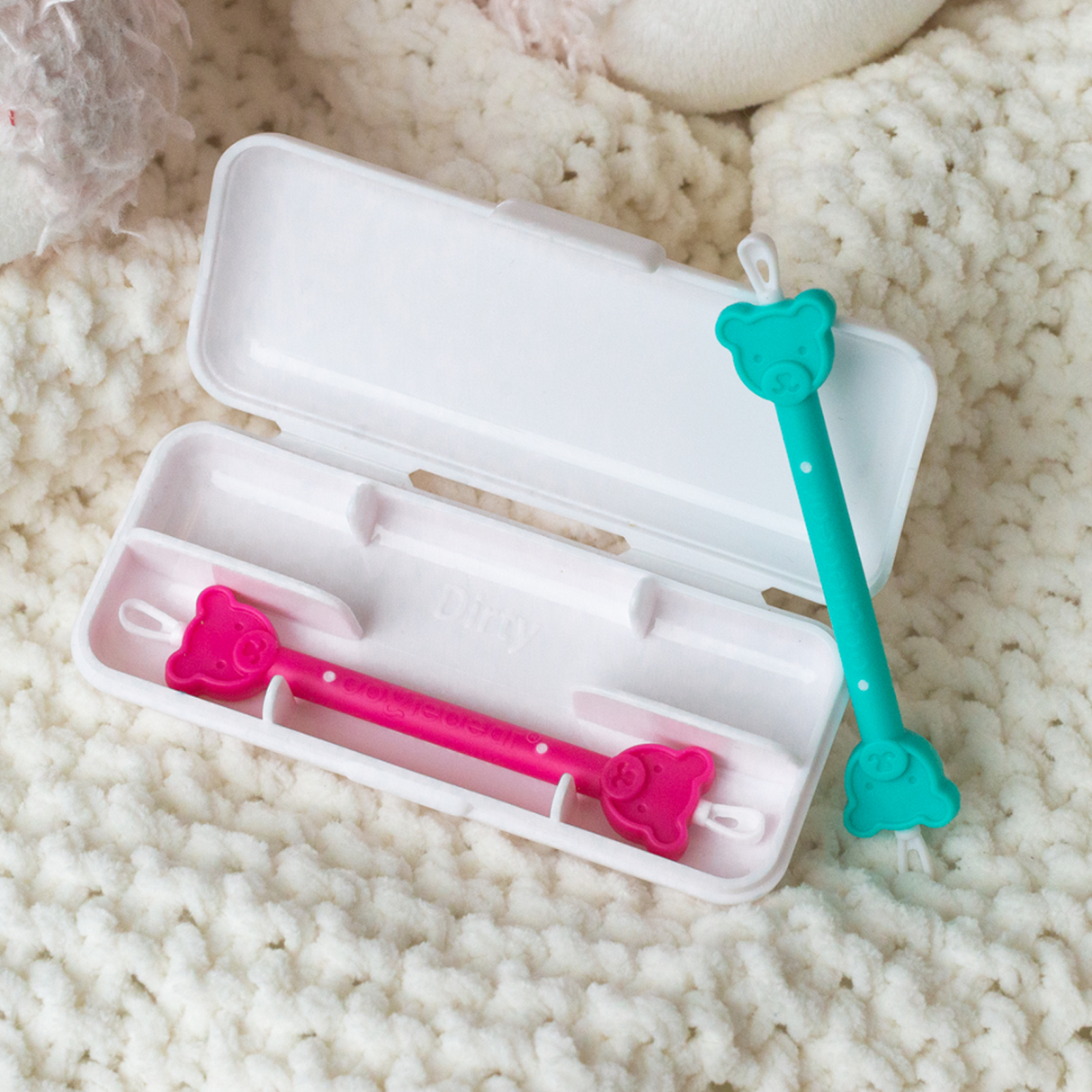 oogiebear 2-pack booger picker