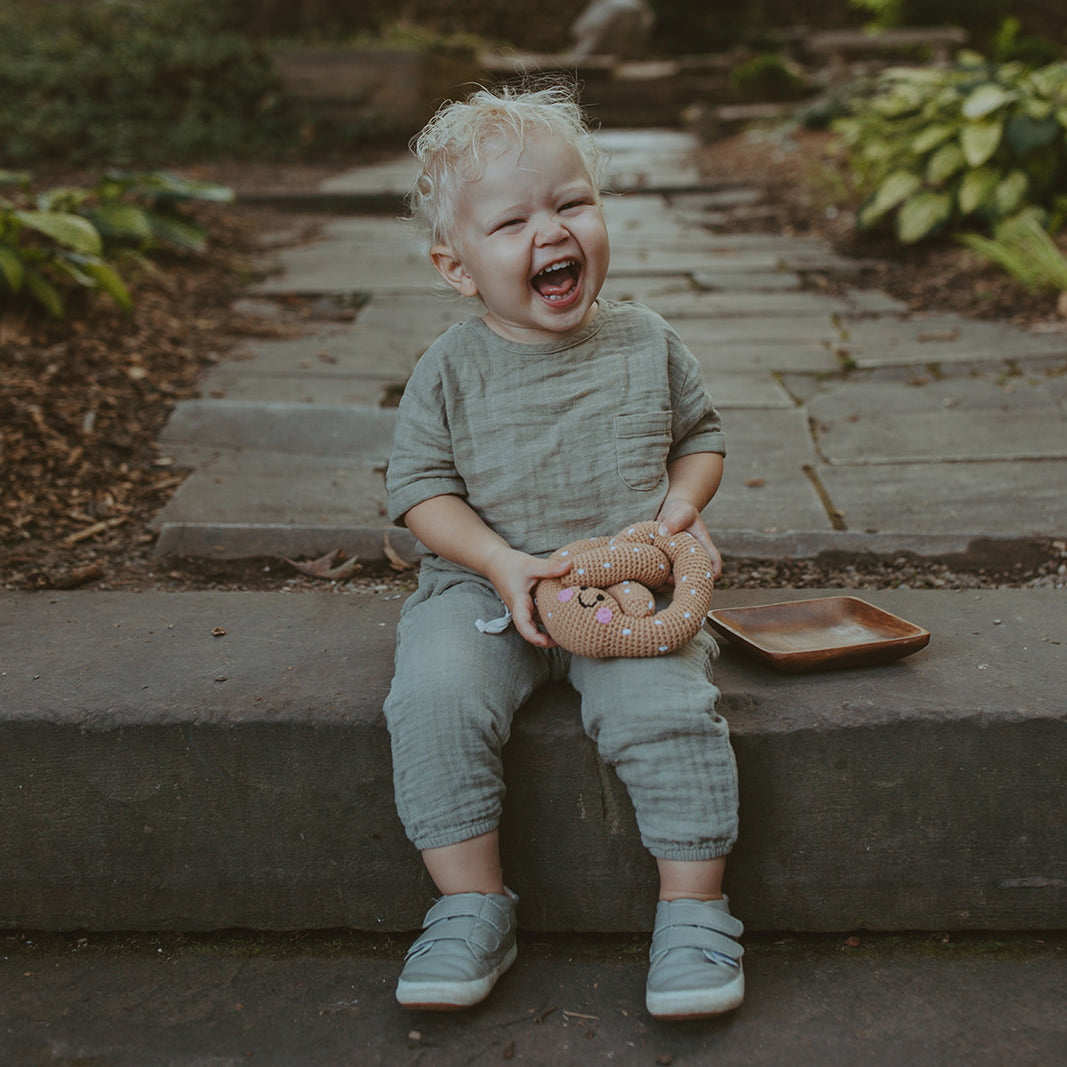 Friendly Plush Toy Pretzel - HoneyBug 